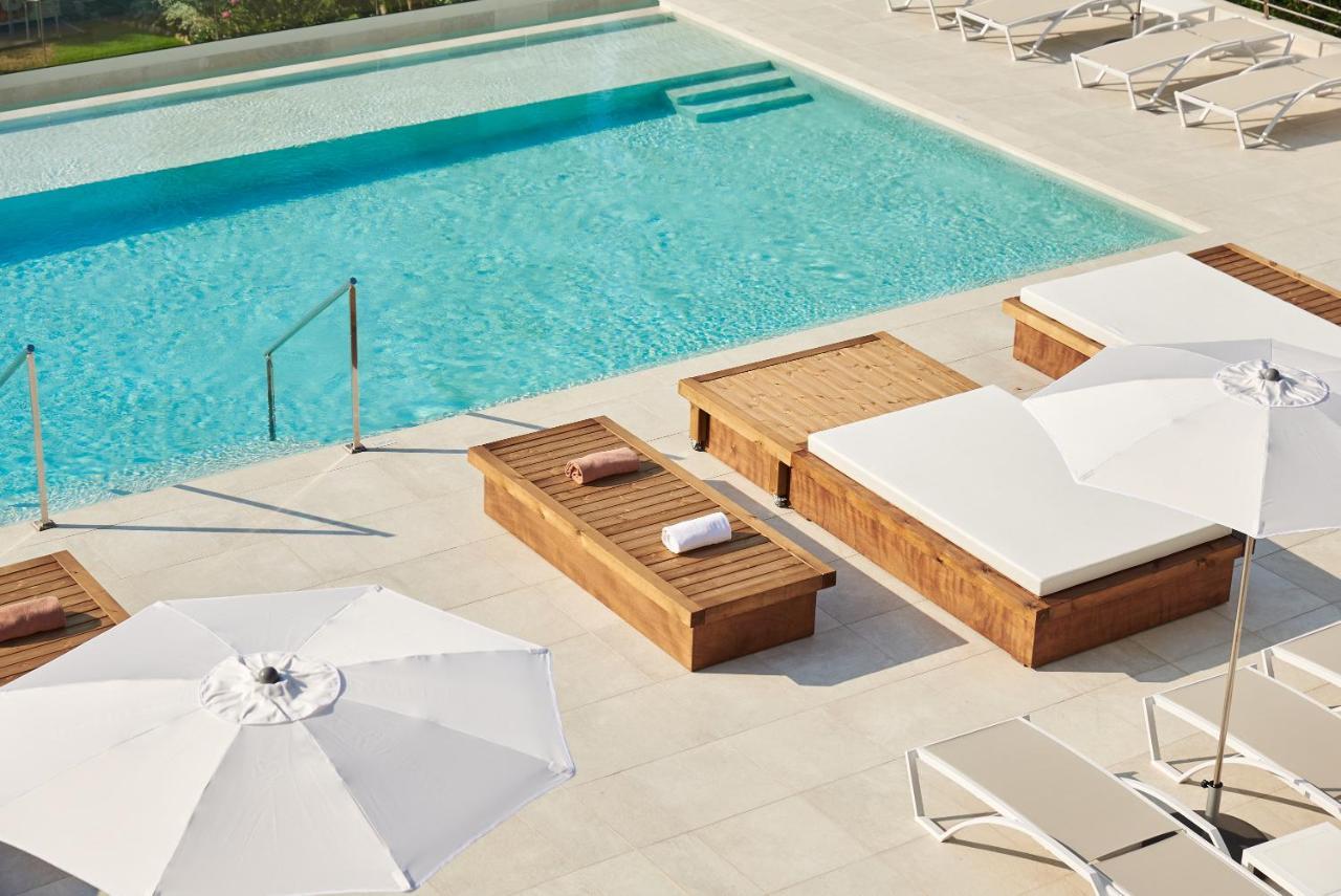 Hotel Dwo Sirius - Adults Only Santa Susanna Exterior foto