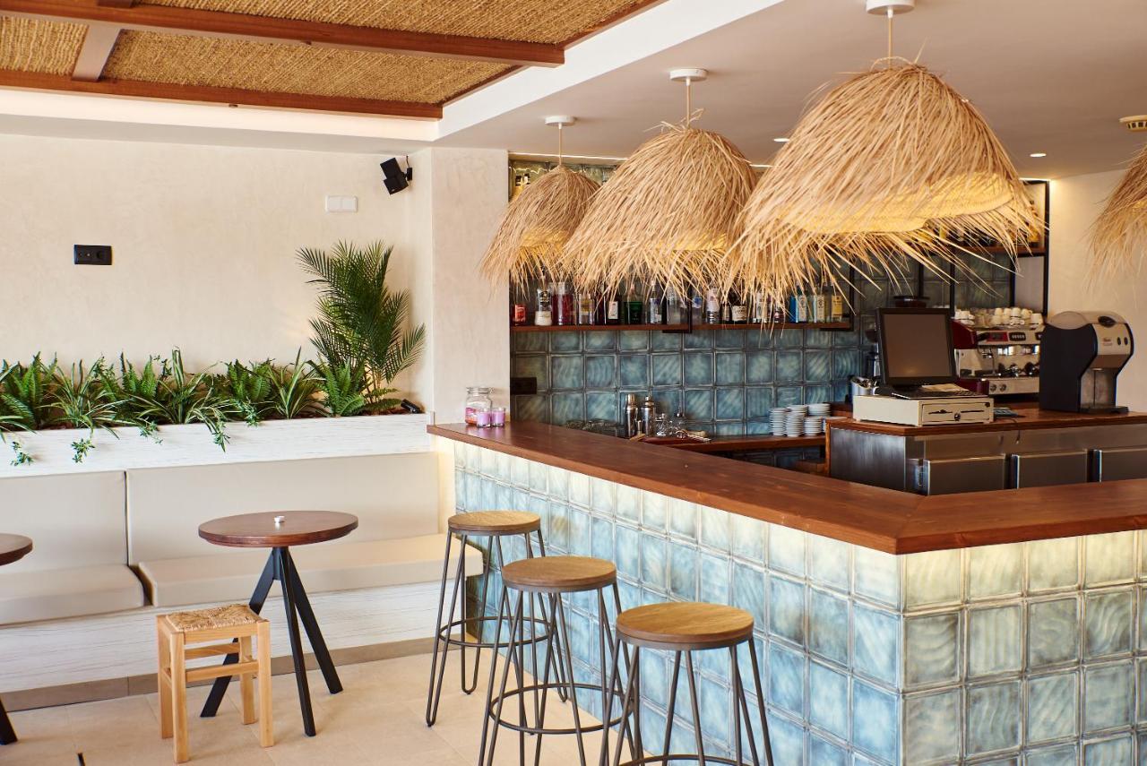 Hotel Dwo Sirius - Adults Only Santa Susanna Exterior foto