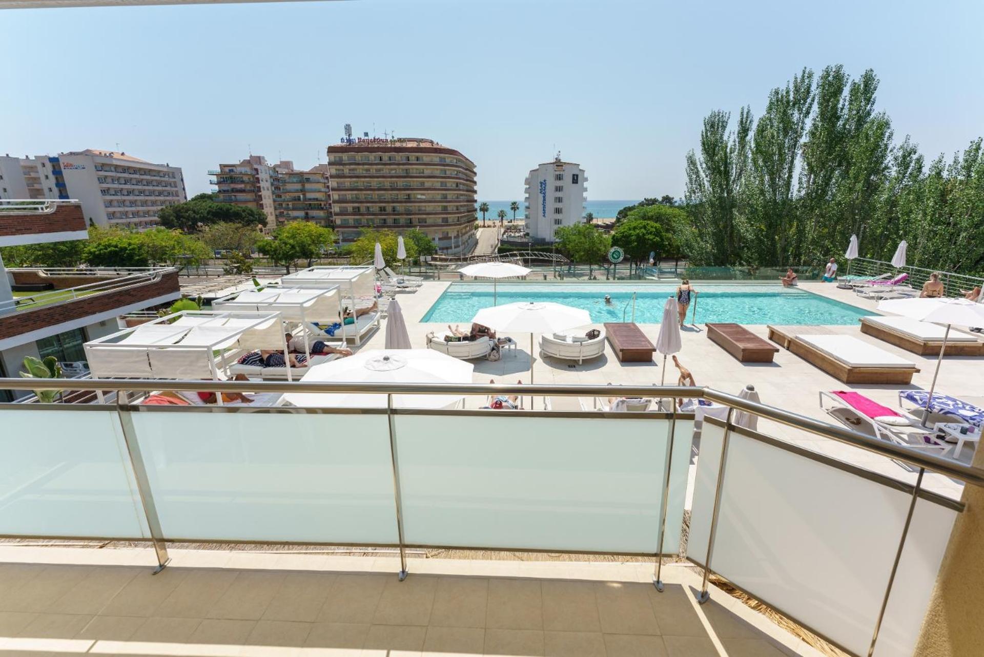 Hotel Dwo Sirius - Adults Only Santa Susanna Exterior foto