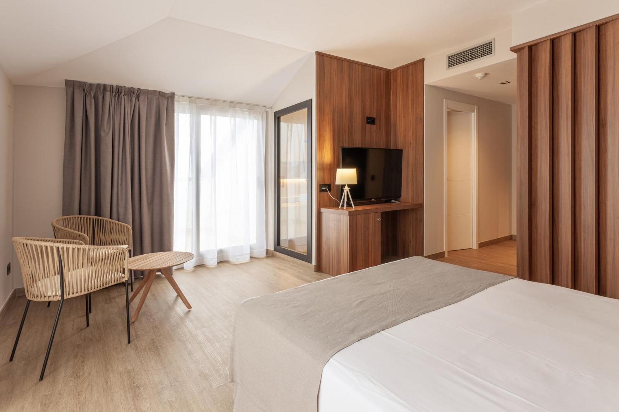 Hotel Dwo Sirius - Adults Only Santa Susanna Exterior foto