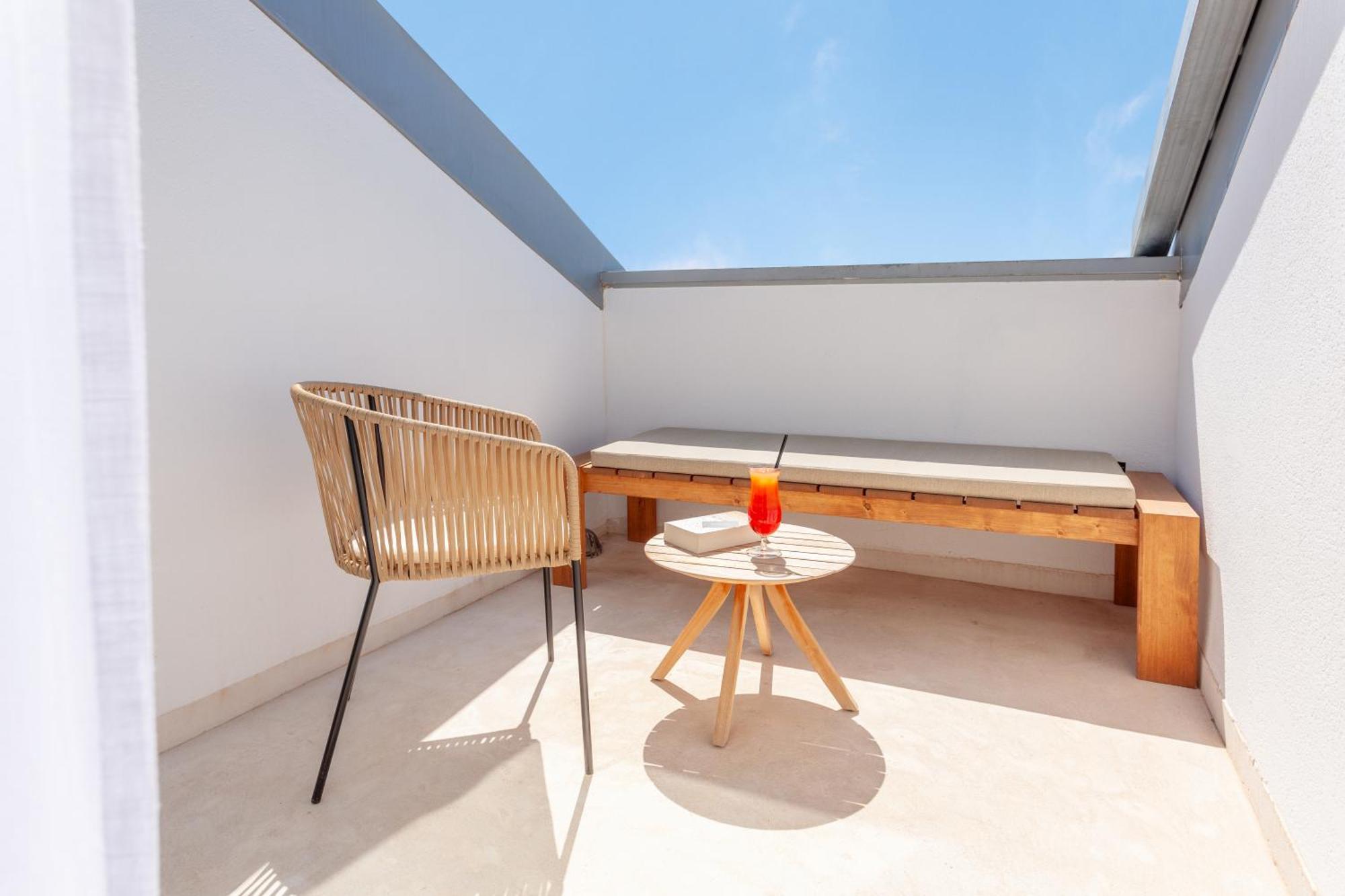 Hotel Dwo Sirius - Adults Only Santa Susanna Exterior foto