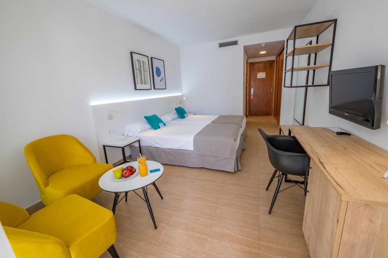 Hotel Dwo Sirius - Adults Only Santa Susanna Exterior foto